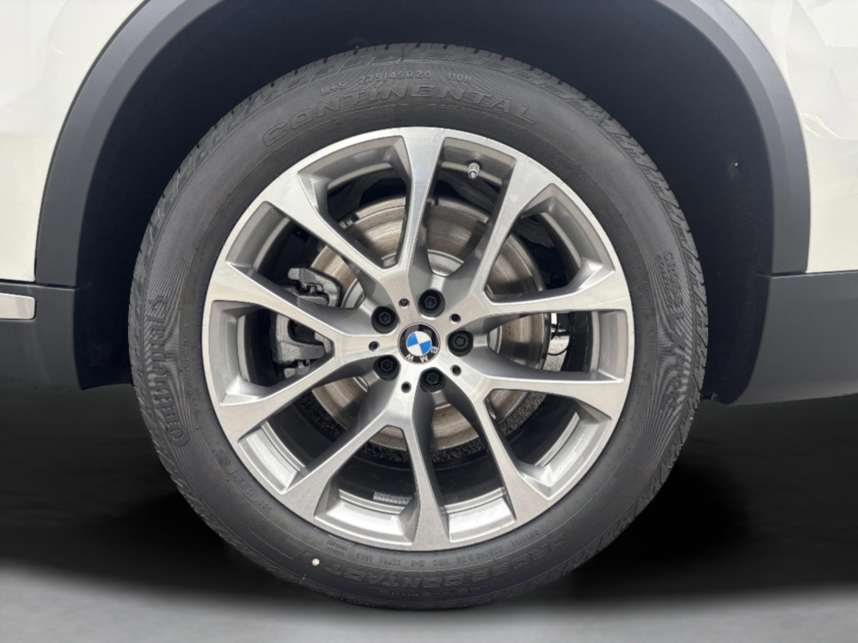 Used 2026 BMW X5 xDrive50e w/ Premium Package AWD/4WD image 37