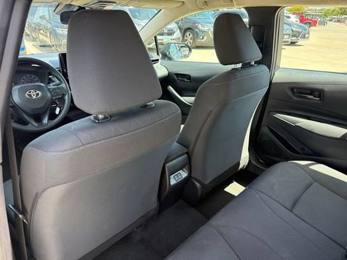 Used 2025 Toyota Corolla LE FWD image 27
