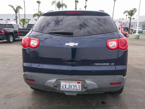Used 2012 Chevrolet Traverse LS FWD image 8
