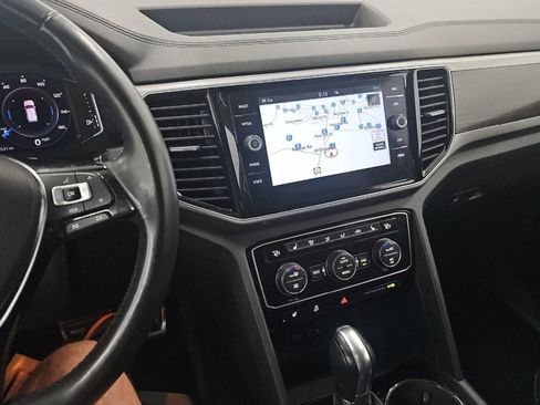 Used 2019 Volkswagen Atlas SEL R-Line AWD/4WD image 11