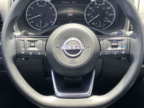 Used 2023 Nissan Rogue SV AWD/4WD image 18