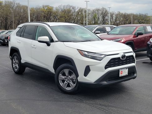 Certified 2025 Toyota RAV4 XLE AWD/4WD image 35