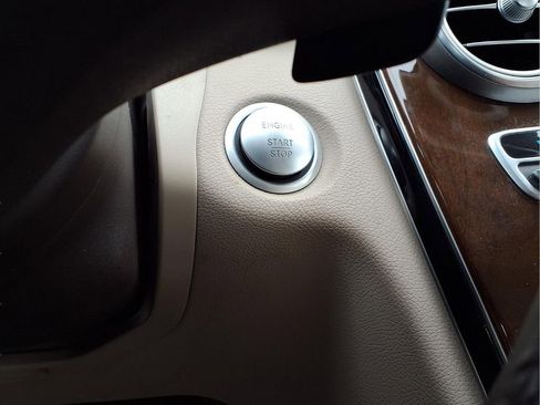 Used 2017 Mercedes-Benz C 300 Sedan image 10