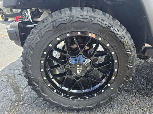 Used 2016 Jeep Wrangler Sport image 20