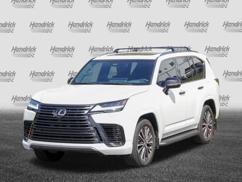 Used 2025 Lexus LX 600 4WD w/ Interior Upgrade Package image 5