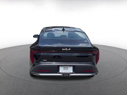 Used 2025 Kia K4 FWD image 11