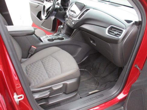 Used 2020 Chevrolet Equinox LT image 15