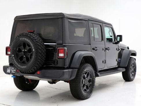 Used 2023 Jeep Wrangler Unlimited w/ Cold Weather Group image 9