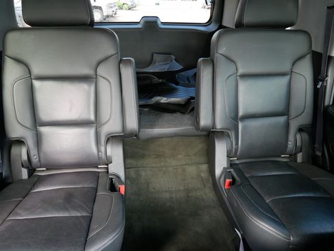 Used 2015 GMC Yukon SLT w/ Open Road Package AWD/4WD image 14