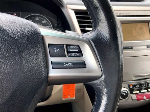 Used 2014 Subaru Outback 2.5i Premium w/ Popular Package #1B AWD/4WD image 24