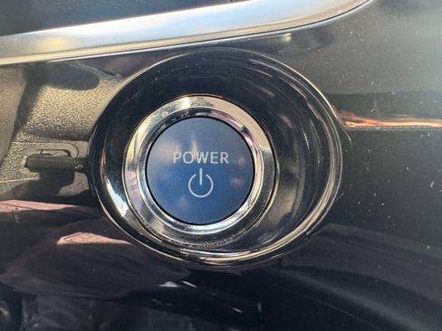 Certified 2021 Toyota Prius Prime XLE image 32