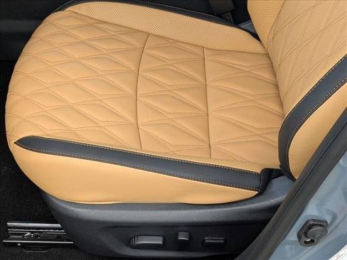 New 2025 Nissan Sentra SV w/ SV Premium Package image 4