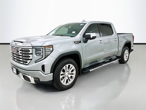 Used 2026 GMC Sierra 1500 Denali image 3