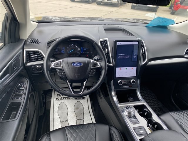 Used 2023 Ford Edge Titanium AWD/4WD image 15