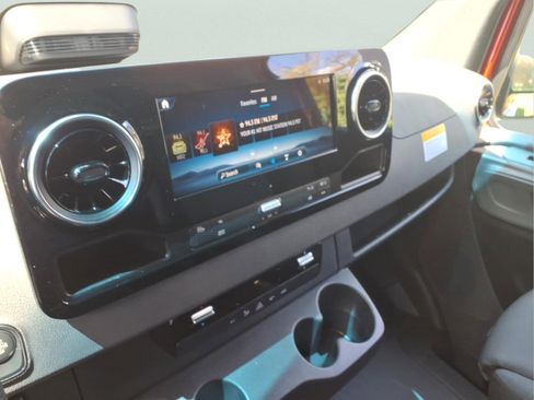 New 2025 Mercedes-Benz Sprinter 2500 image 31