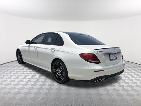 Used 2020 Mercedes-Benz E 350 Sedan image 3