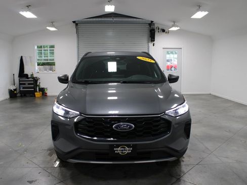 Used 2025 Ford Escape ST-Line AWD/4WD image 3