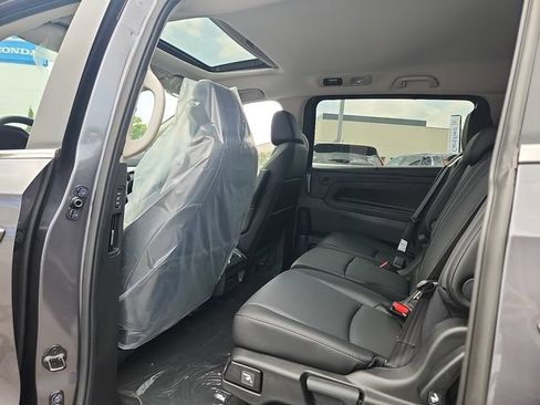 New 2026 Honda Odyssey EX-L image 10
