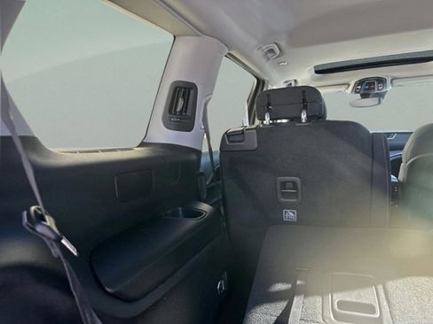 Certified 2024 Jeep Grand Cherokee L Laredo image 9