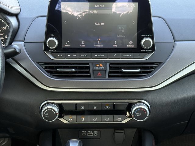 Used 2024 Nissan Altima 2.5 SR FWD image 17