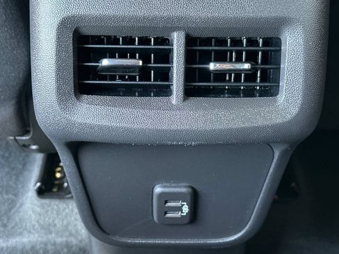 Used 2024 Chevrolet Equinox LT FWD image 15