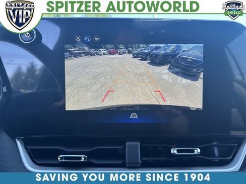 New 2026 Chevrolet Equinox LT w/ Convenience Package II FWD image 16