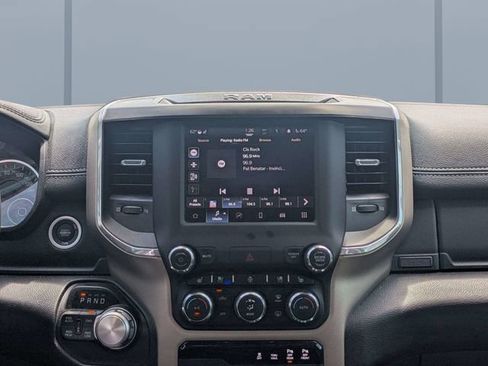 Used 2022 RAM 1500 Laramie AWD/4WD image 17