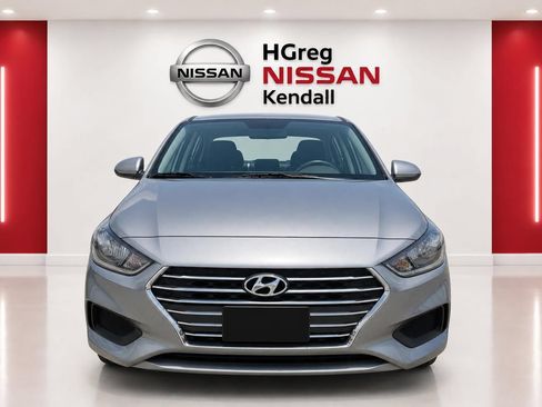 Used 2021 Hyundai Accent SE FWD image 5