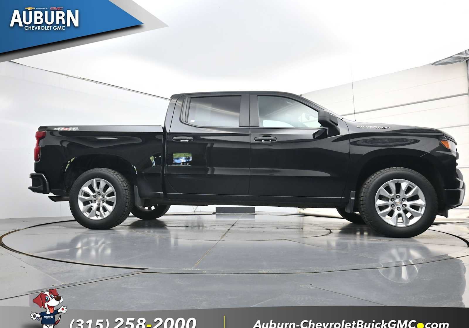 Used 2023 Chevrolet Silverado 1500 Custom AWD/4WD image 25