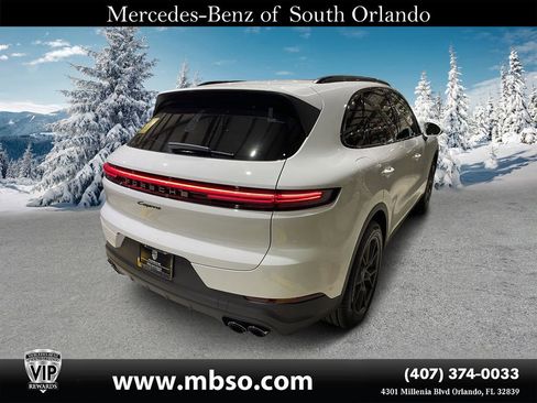 Used 2026 Porsche Cayenne AWD/4WD image 15