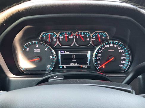 Used 2018 GMC Sierra 1500 SLT w/ Enhanced Driver Alert Package RWD image 16