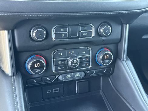 Used 2021 Chevrolet Tahoe LT image 22