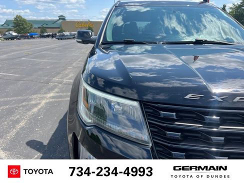 Used 2017 Ford Explorer Sport w/ Equipment Group 401A AWD/4WD image 25
