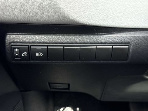 Used 2024 Toyota Corolla SE image 12