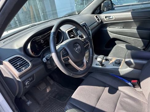 Used 2014 Jeep Grand Cherokee Laredo w/ Quick Order Package 23E AWD/4WD image 7
