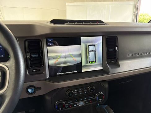 Used 2024 Ford Bronco Wildtrak AWD/4WD image 27