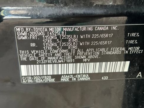 Used 2018 Toyota RAV4 LE image 27