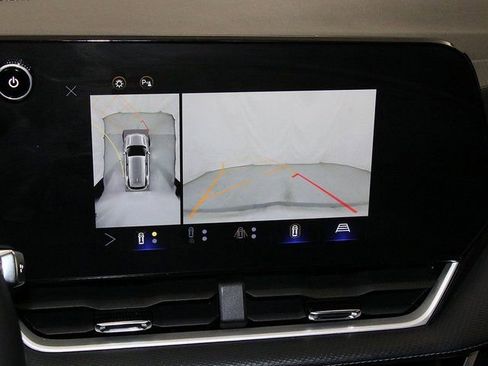 Certified 2025 Chevrolet Equinox LT w/ Safety and Technology Package image 19