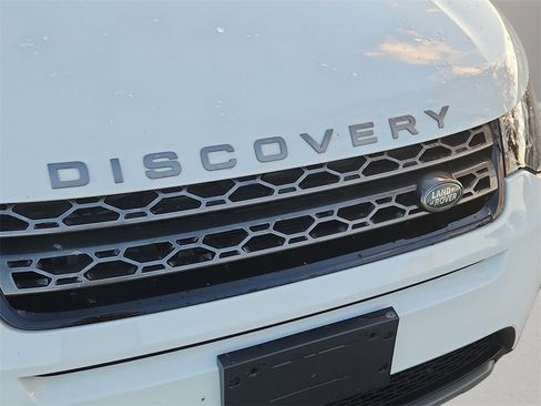 Used 2019 Land Rover Discovery Sport SE image 26