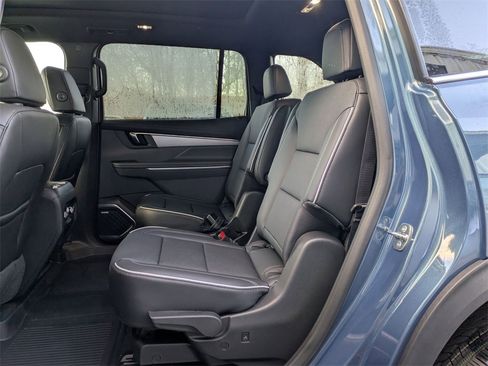 New 2026 Buick Enclave Preferred image 10