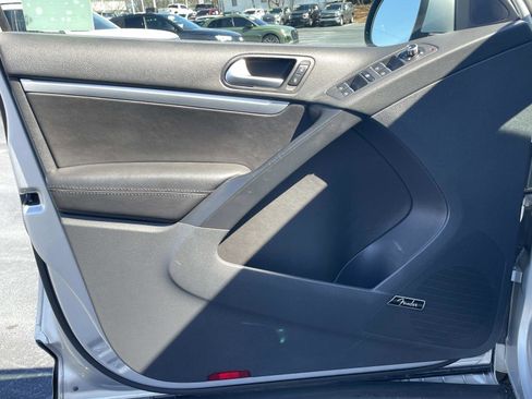 Used 2014 Volkswagen Tiguan R-Line image 15