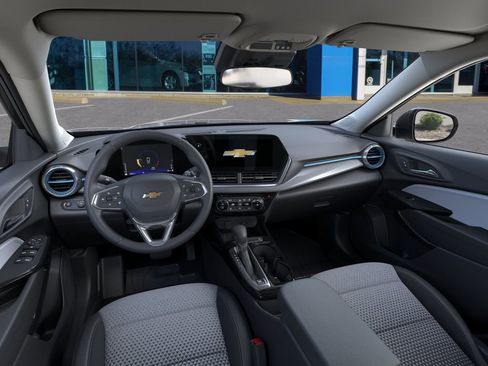New 2026 Chevrolet Trax LT FWD image 15