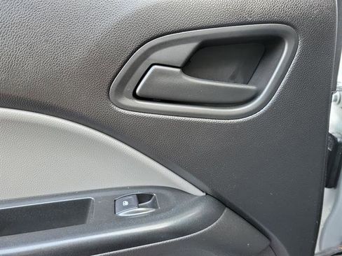Used 2019 Chevrolet Colorado W/T RWD image 10
