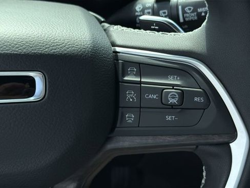 New 2026 Jeep Grand Cherokee L Limited AWD/4WD image 27