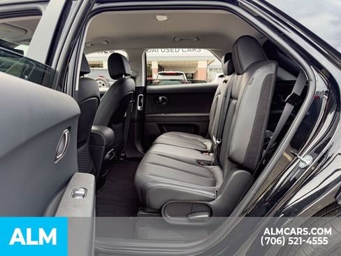 Used 2025 Hyundai Ioniq 5 SEL AWD/4WD image 16