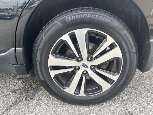 Used 2018 Subaru Outback 3.6R Limited image 25