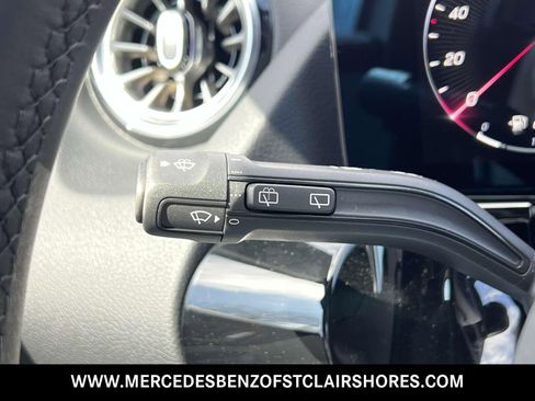 Used 2025 Mercedes-Benz GLA 250 4MATIC image 29