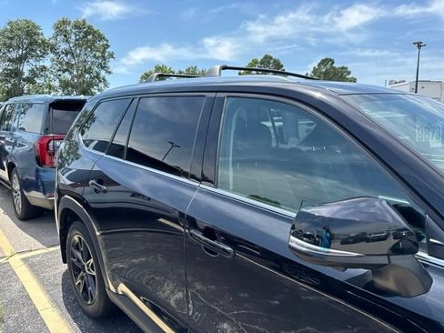 Used 2024 Toyota Grand Highlander AWD image 9