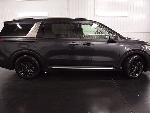 Used 2024 Kia Carnival SX Prestige FWD image 9