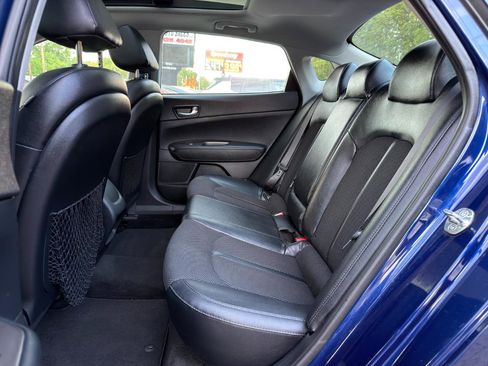 Used 2019 Kia Optima S w/ S Panoramic Sunroof Package FWD image 11